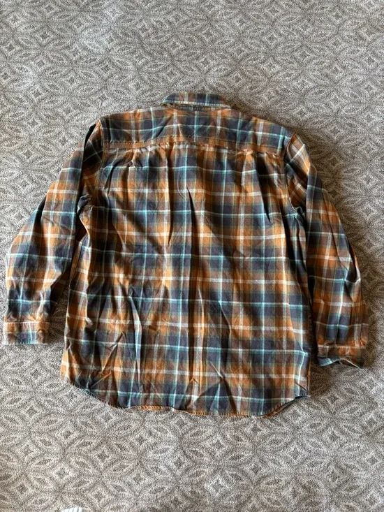 Carhartt loose fit heavyweight flannel!!! - Picture 3 of 4